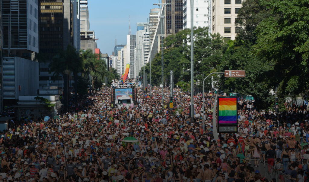 Guia Completo da Parada do Orgulho LGBTQIA+ em São Paulo